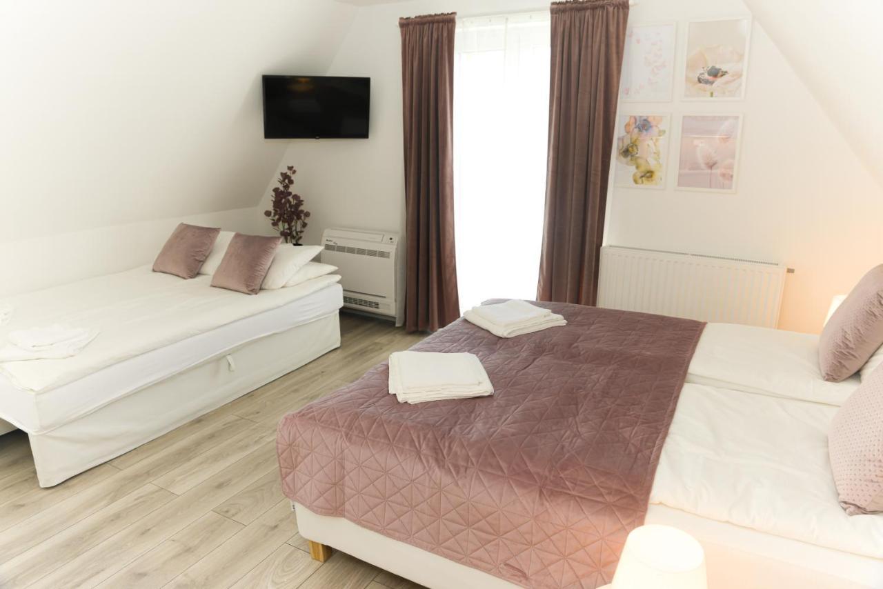 Raba92 Apartman House Exterior photo